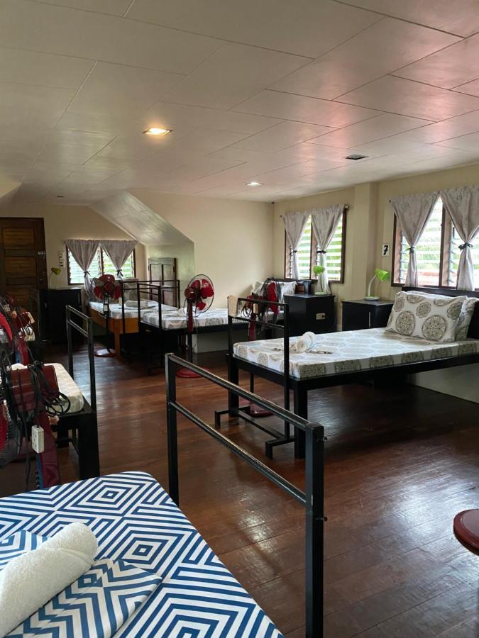 Happy Camper Hostel โกรอน ภายนอก รูปภาพ