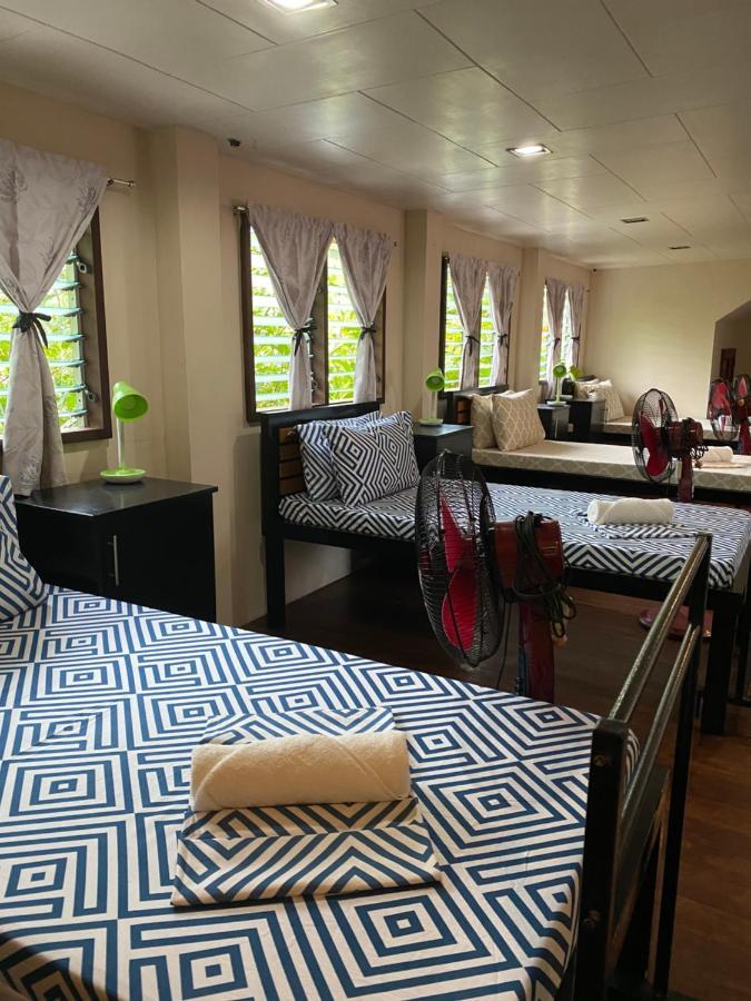 Happy Camper Hostel โกรอน ภายนอก รูปภาพ