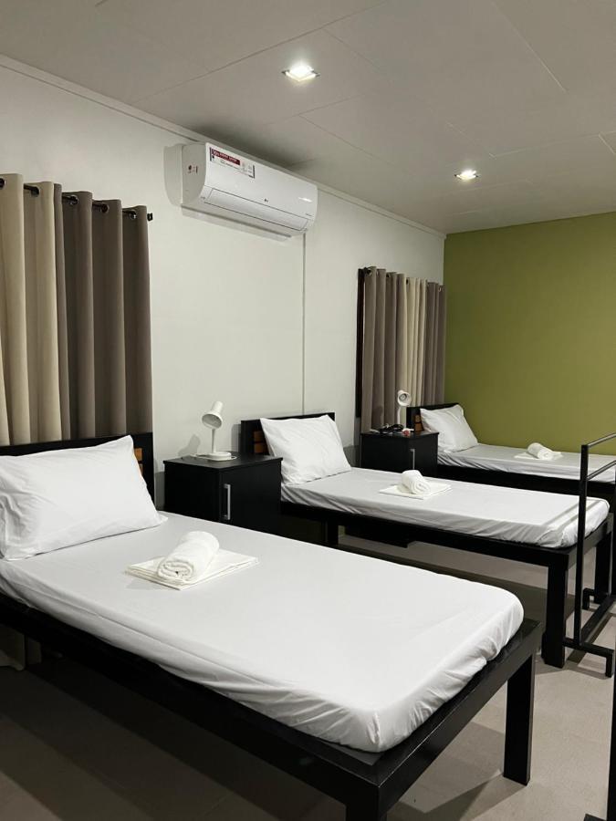 Happy Camper Hostel โกรอน ภายนอก รูปภาพ
