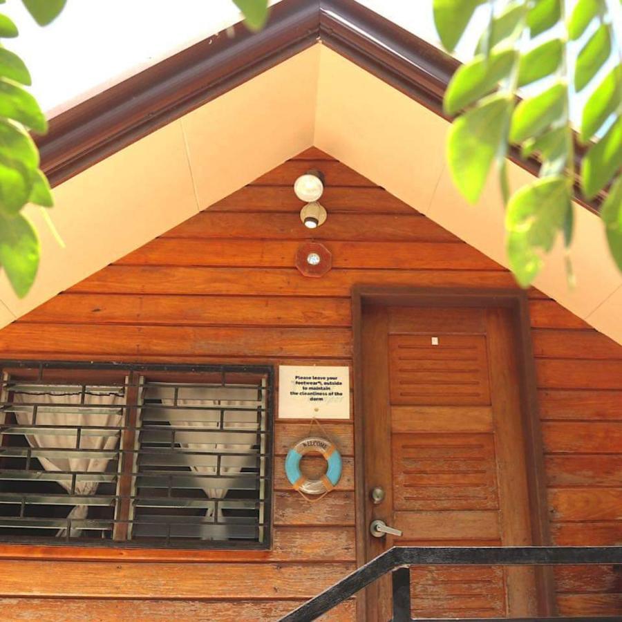 Happy Camper Hostel โกรอน ภายนอก รูปภาพ
